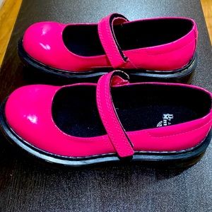 Dr. Martens - Maccy - Youth 2 - AW004